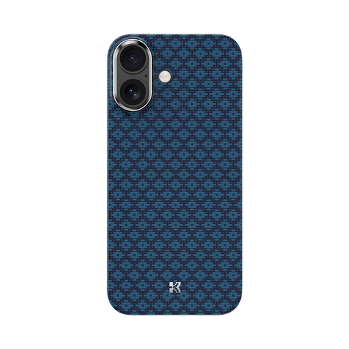 Ansicht der Kevlar® iPhone 17 Hülle mit schlankem Design, leichter Langlebigkeit und präzisen Aussparungen.
