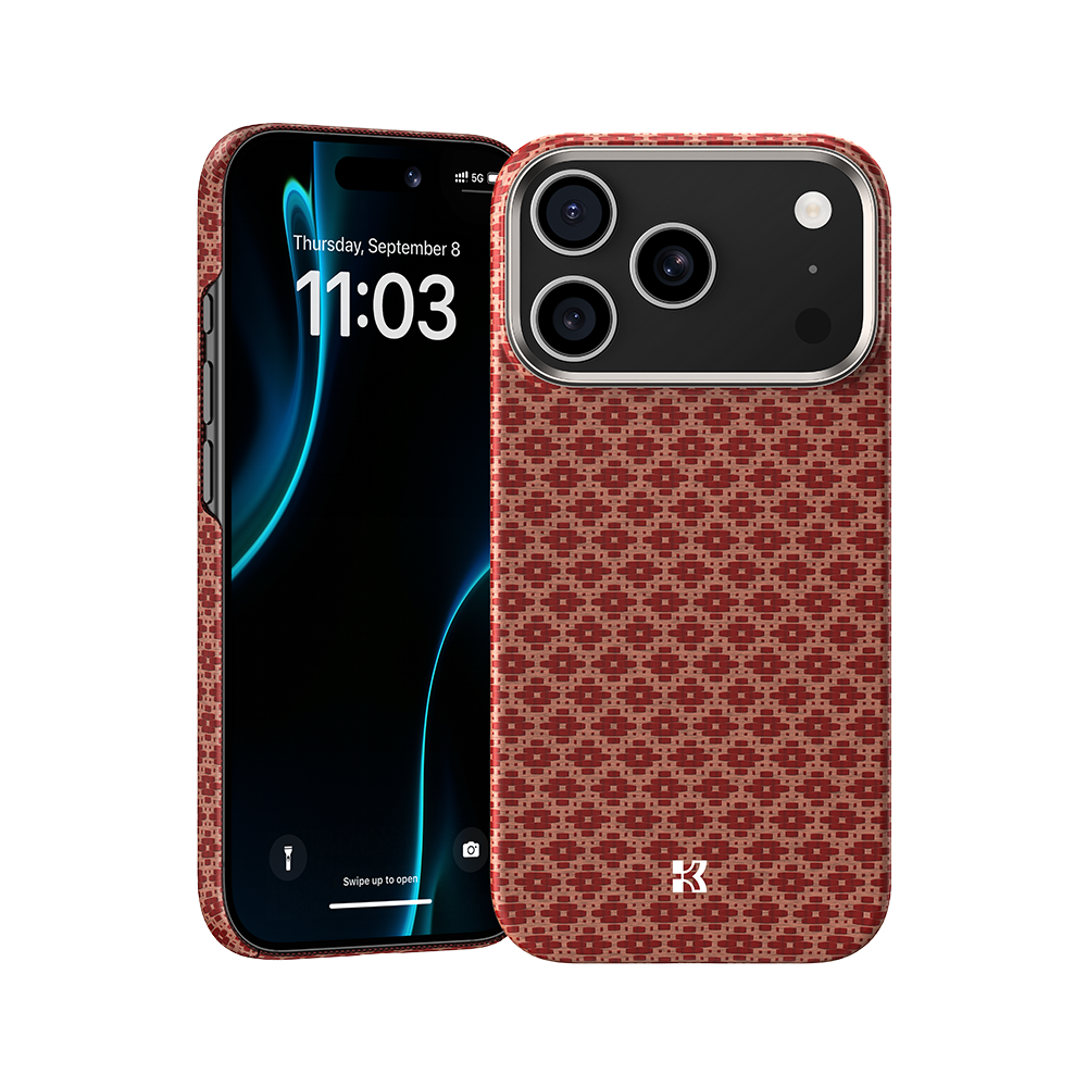 Ansicht der Kevlar® iPhone 17 Pro Max Hülle mit schlankem Design, leichter Langlebigkeit und präzisen Aussparungen.